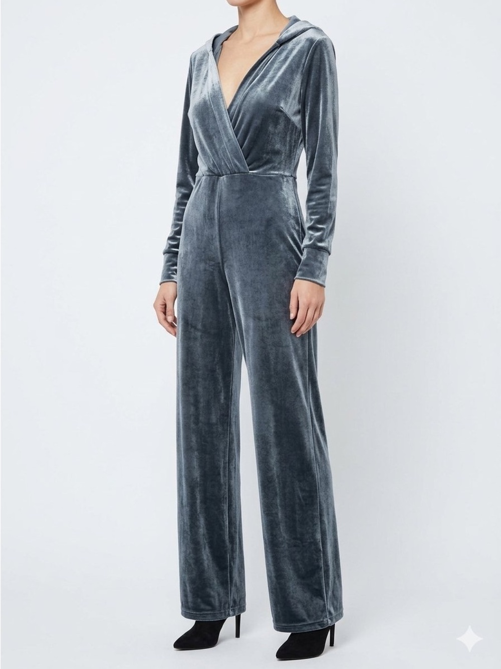 Forever 21 Velvet Hooded Wide-Leg Jumpsuit in Charcoal
